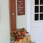 Zur Waldesruh Otel