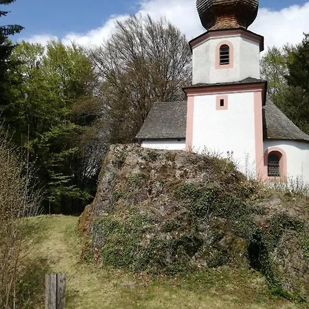 Zur Waldesruh Hotel *