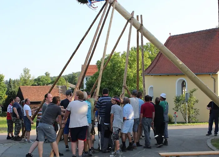 Zur Waldesruh Отель Waffenbrunn